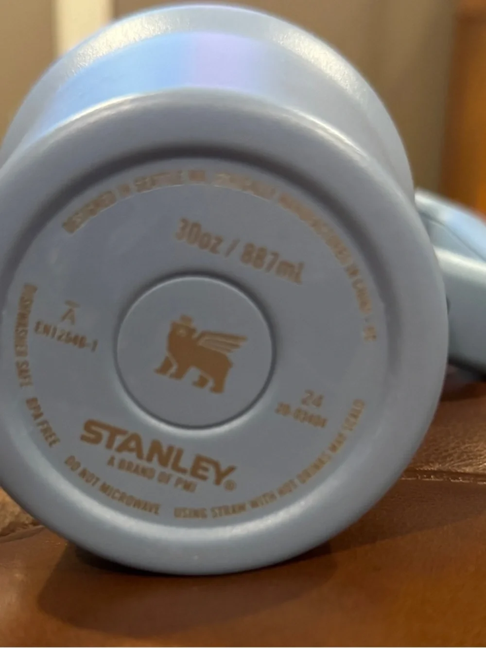 Stanley Powder Blue Insulated Travel Tumbler with Handle - Picture 6 of 7